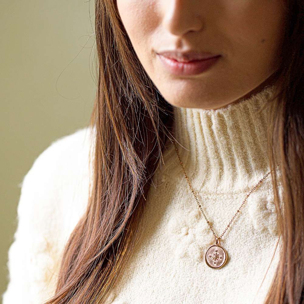 Compass Necklace Rose Gold
